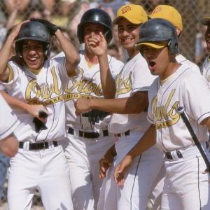 Still of Rick Gonzalez and Jay Hernandez in The Rookie 2002