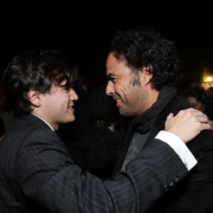 Alejandro Gonzlez Irritu and Emile Hirsch at event of Into the Wild 2007