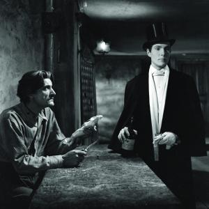 Still of John Good and Hurd Hatfield in The Picture of Dorian Gray 1945