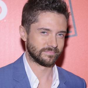 Topher Grace at event of Too Big to Fail (2011)