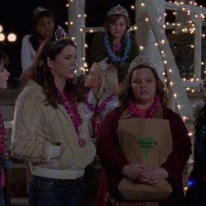 Still of Alexis Bledel, Lauren Graham, Melissa McCarthy and Susane Lee in Gilmore Girls (2000)