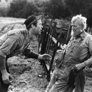 Still of Ward Bond and Charley Grapewin in Tobacco Road (1941)
