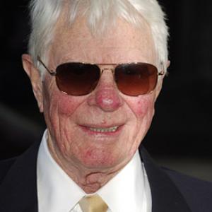 Peter Graves at event of Hollywoodland (2006)
