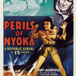 Kay Aldridge, Lorna Gray and Charles Middleton in Perils of Nyoka (1942)