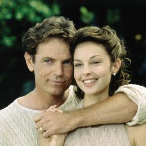 Still of Ashley Judd and Bruce Greenwood in Double Jeopardy 1999