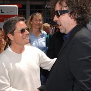 Tim Burton and Brad Grey at event of Carlis ir sokolado fabrikas 2005
