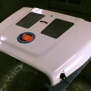 Modified Jeep Wrangler hood for extra cooling