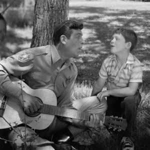 Still of Ron Howard and Andy Griffith in The Andy Griffith Show 1960