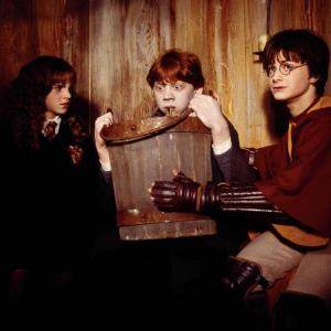 Still of Rupert Grint Daniel Radcliffe and Emma Watson in Haris Poteris ir paslapciu kambarys 2002