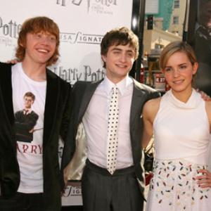 Rupert Grint, Daniel Radcliffe and Emma Watson at event of Haris Poteris ir Fenikso brolija (2007)
