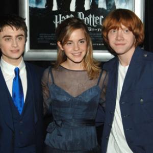 Rupert Grint Daniel Radcliffe and Emma Watson at event of Haris Poteris ir ugnies taure 2005