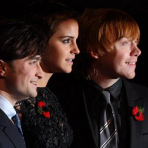 Rupert Grint Daniel Radcliffe and Emma Watson at event of Haris Poteris ir mirties relikvijos 1 dalis 2010