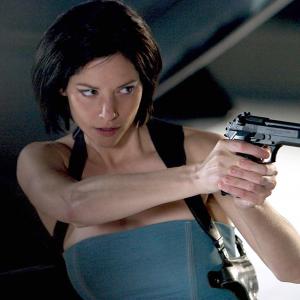 Still of Sienna Guillory in Absoliutus blogis 2: Apokalipse (2004)
