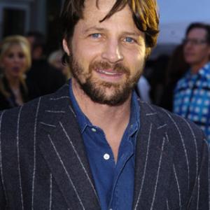Tim Guinee at event of Ladder 49 (2004)