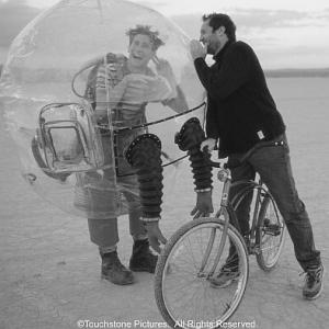 Still of Beau Flynn and Jake Gyllenhaal in Bubble Boy 2001