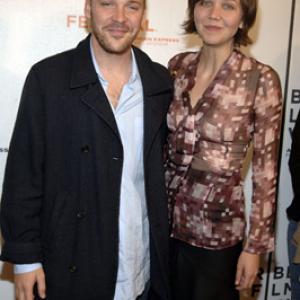 Maggie Gyllenhaal and Peter Sarsgaard at event of The Great New Wonderful 2005