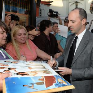 Tony Hale at event of Arrested Development (2003)
