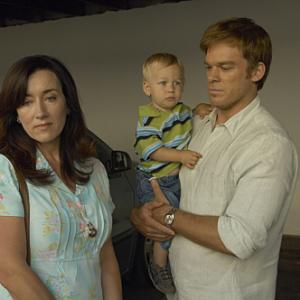 Still of Michael C. Hall and Maria Doyle Kennedy in Deksteris (2006)