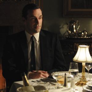 Still of Jon Hamm in MAD MEN. Reklamos vilkai (2007)