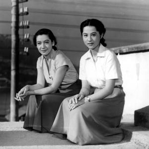 Still of Setsuko Hara and Kyko Kagawa in Tocirckyocirc monogatari 1953