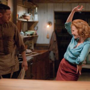 Still of Tom Hardy and Jessica Chastain in Virs istatymo 2012