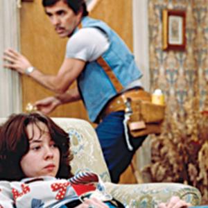 Still of Pat Harrington Jr and Mackenzie Phillips in One Day at a Time 1975