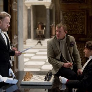 Still of Robert Downey Jr., Guy Ritchie and Jared Harris in Serlokas Holmsas: Seseliu zaidimas (2011)