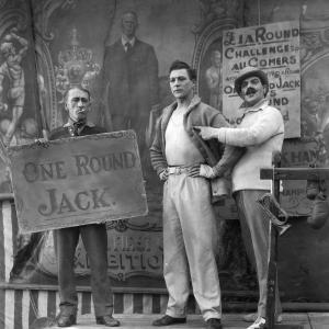 Still of Carl Brisson and Forrester Harvey in The Ring 1927