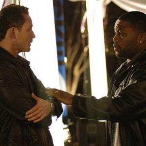 Still of Anthony Anderson and Cole Hauser in KVille 2007