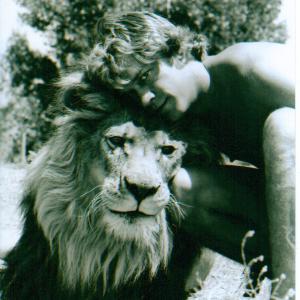 Dennis Hayden and Simba the Lion