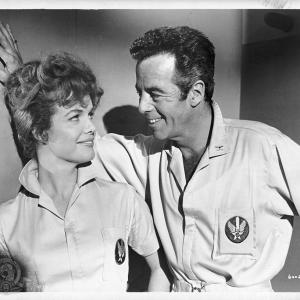 Still of Naura Hayden and Gerald Mohr in The Angry Red Planet 1959