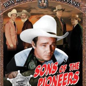 Roy Rogers Pat Brady George Gabby Hayes and Forrest Taylor in Sons of the Pioneers 1942