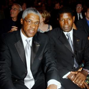 Julius Erving and Dennis Haysbert at event of ESPY Awards (2003)