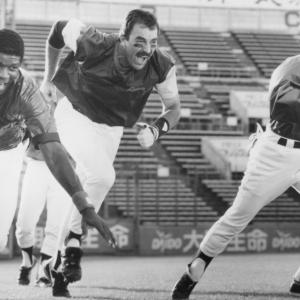Still of Tom Selleck and Dennis Haysbert in Mr Baseball 1992