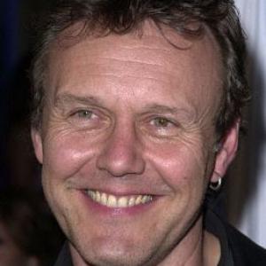Anthony Head at event of Josie and the Pussycats 2001