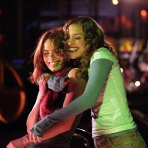 Still of Piper Perabo and Lena Headey in Imagine Me & You (2005)