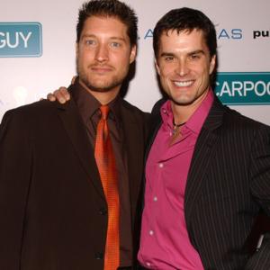 Rick Hearst and Sean Kanan at event of Carpool Guy (2005)