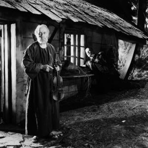 Still of Boris Karloff and O.P. Heggie in Bride of Frankenstein (1935)