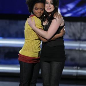 Still of Carly Smithson and Syesha Mercado in American Idol: The Search for a Superstar (2002)
