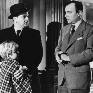 Still of Walter Fitzgerald, Bobby Henrey and Ralph Richardson in The Fallen Idol (1948)