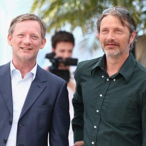 Douglas Henshall and Mads Mikkelsen at event of The Salvation (2014)