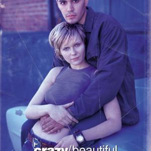 Still of Kirsten Dunst and Jay Hernandez in CrazyBeautiful 2001