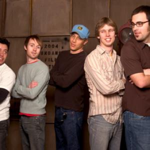 Jon Gries, Jared Hess, Efren Ramirez, Aaron Ruell and Jon Heder at event of Napoleon Dynamite (2004)