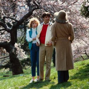 Still of Catherine Hicks and Ron Silver in Garbo Talks 1984