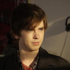 Still of Freddie Highmore in The Art of Getting By 2011