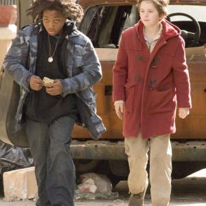 Still of Freddie Highmore and Leon Thomas III in August Rush 2007