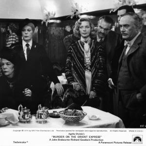 Still of Lauren Bacall Ingrid Bergman Martin Balsam Wendy Hiller and Rachel Roberts in Murder on the Orient Express 1974