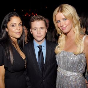Kevin Connolly Nicky Hilton and Bethenny Frankel at event of Entourage 2004
