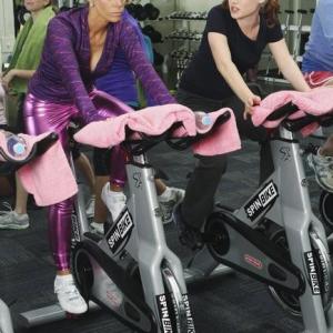Still of Cheryl Hines and Jane Levy in Suburgatory 2011