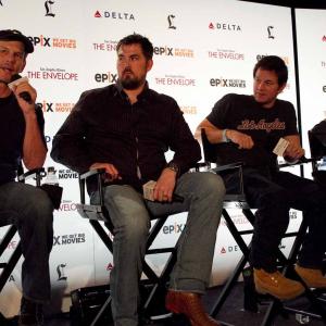 Mark Wahlberg Peter Berg and Emile Hirsch at event of Islikes gyvas 2013